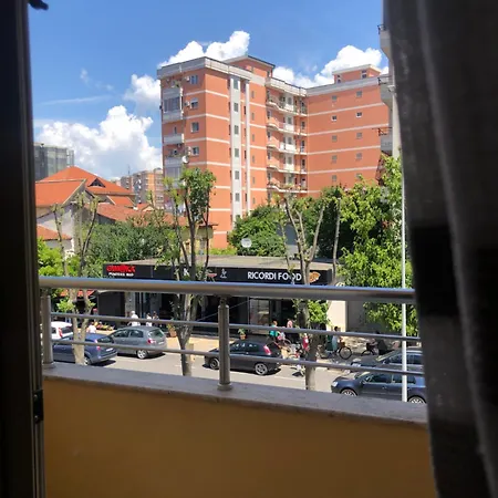Comfy Central Apartment Shkoder